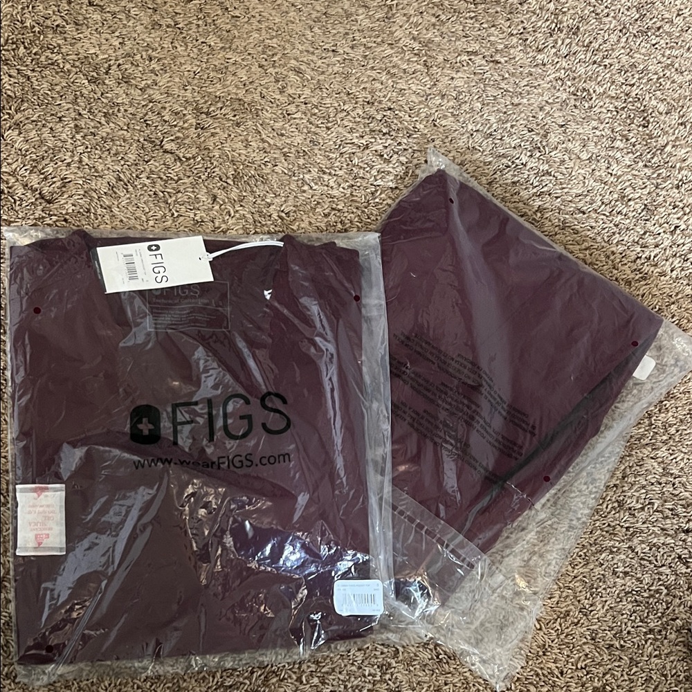 Figs Burgundy Scrub Set